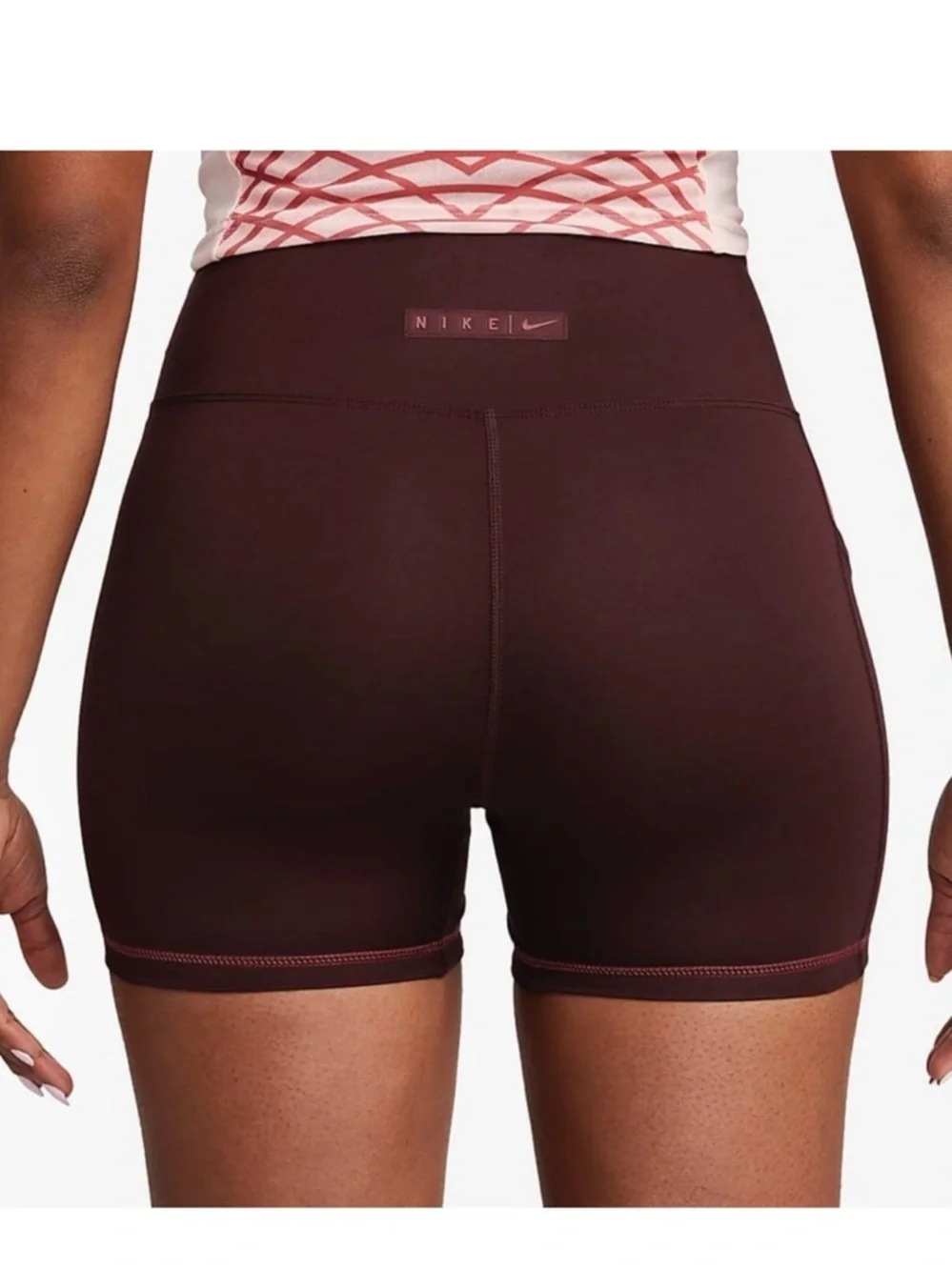 NWT Nike Dri-FIT High-Waisted 4
